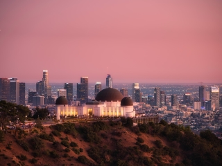 A City With A Large Building In The Middle